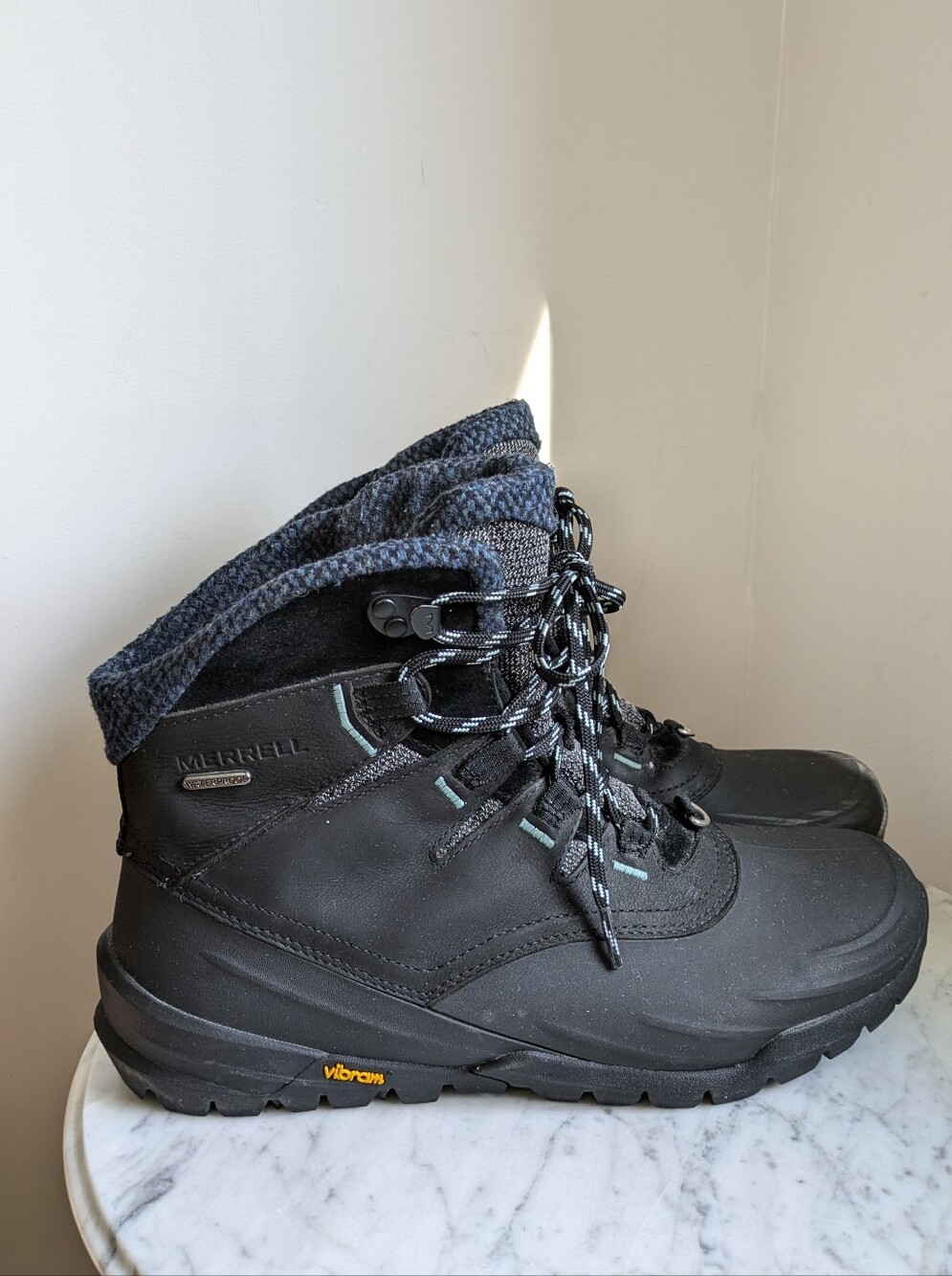 Merrell Women's Black and Dark Gray Knit-Lined Waterproof Ankle Boots Size 10
